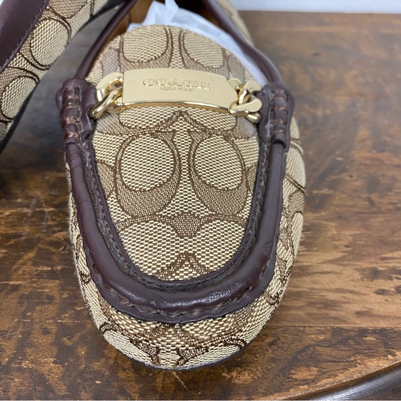 Coach slip on C embossed insignia pattern loafer - Picture 2 of 7
